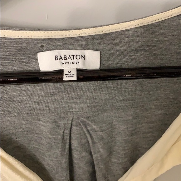 💕2 for $15💕Babaton cotton and silk blouse Size M - Picture 2 of 2